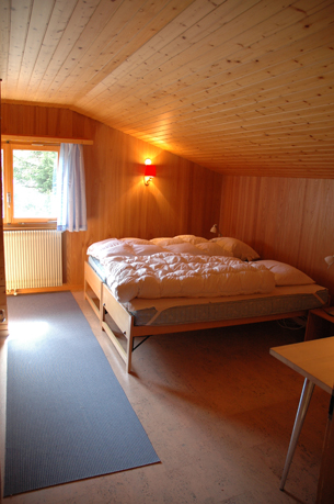 Schlafzimmer oben links