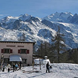 Moosalp mit Restaurant und Blick auf Dom